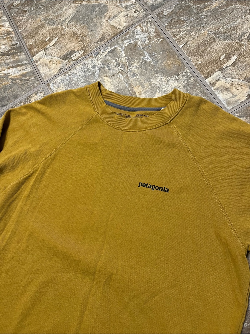 Patagonia P-6 Logo Uprisal Crew Sweatshirt Yellow Organic Cotton Mens Medium - Picture 3 of 6
